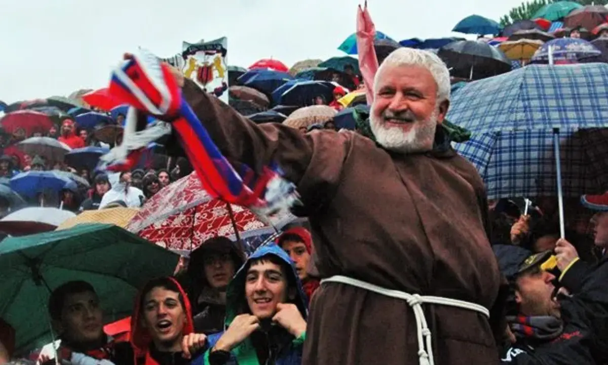 Addio a Padre Fedele, proclamato lutto cittadino\n