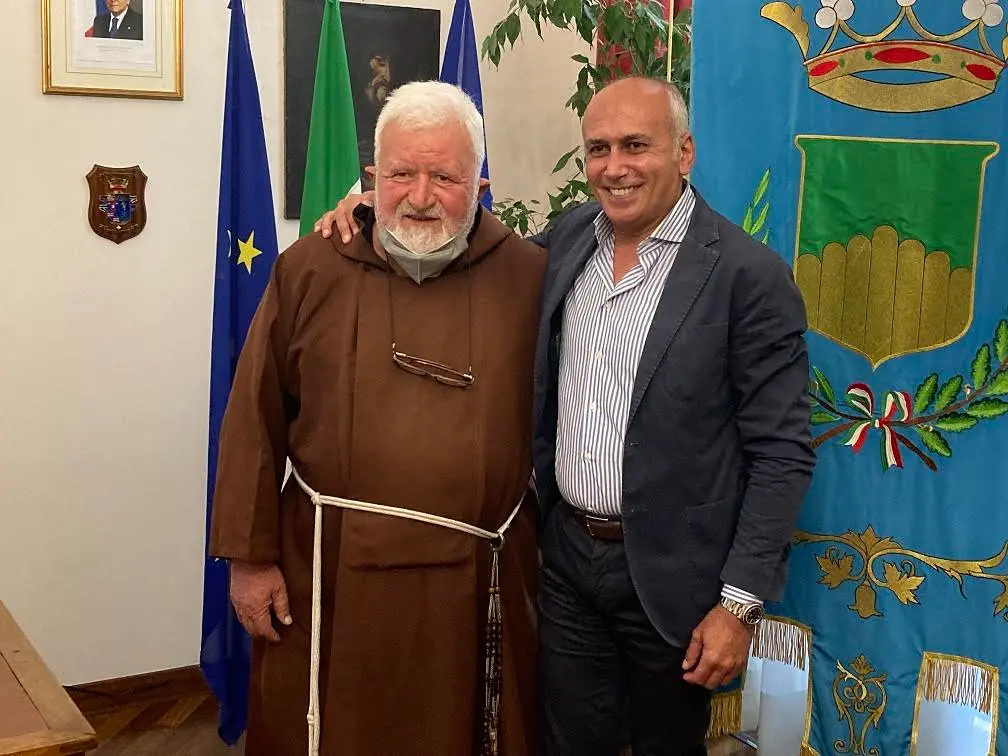 Franz Caruso: «Padre Fedele è l’anima buona di Cosenza»