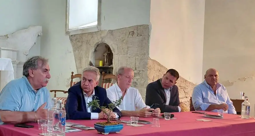 Valorizzazione dei borghi e territorio, al Premio Letterario Caccuri si discute del futuro della Calabria\n