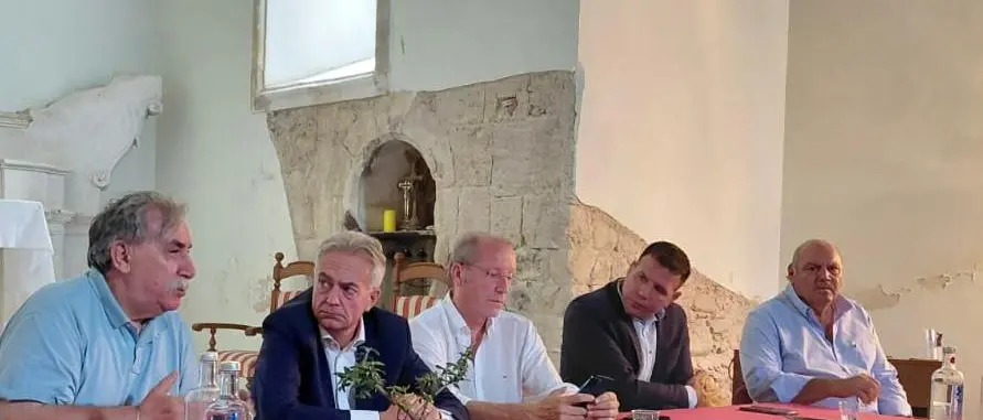 Valorizzazione dei borghi e territorio, al Premio Letterario Caccuri si discute del futuro della Calabria\n