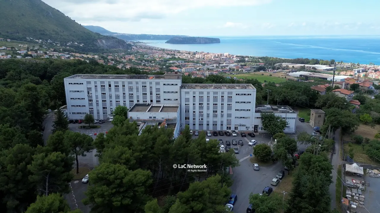 <p>L&#39;ospedale di Praia a Mare</p>\\n