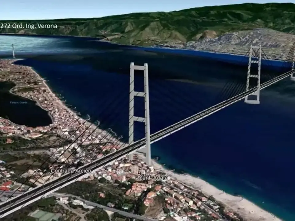 Ponte sullo Stretto, il sottosegretario Morelli: «37mila posti di lavoro e 23 miliardi al Pil»