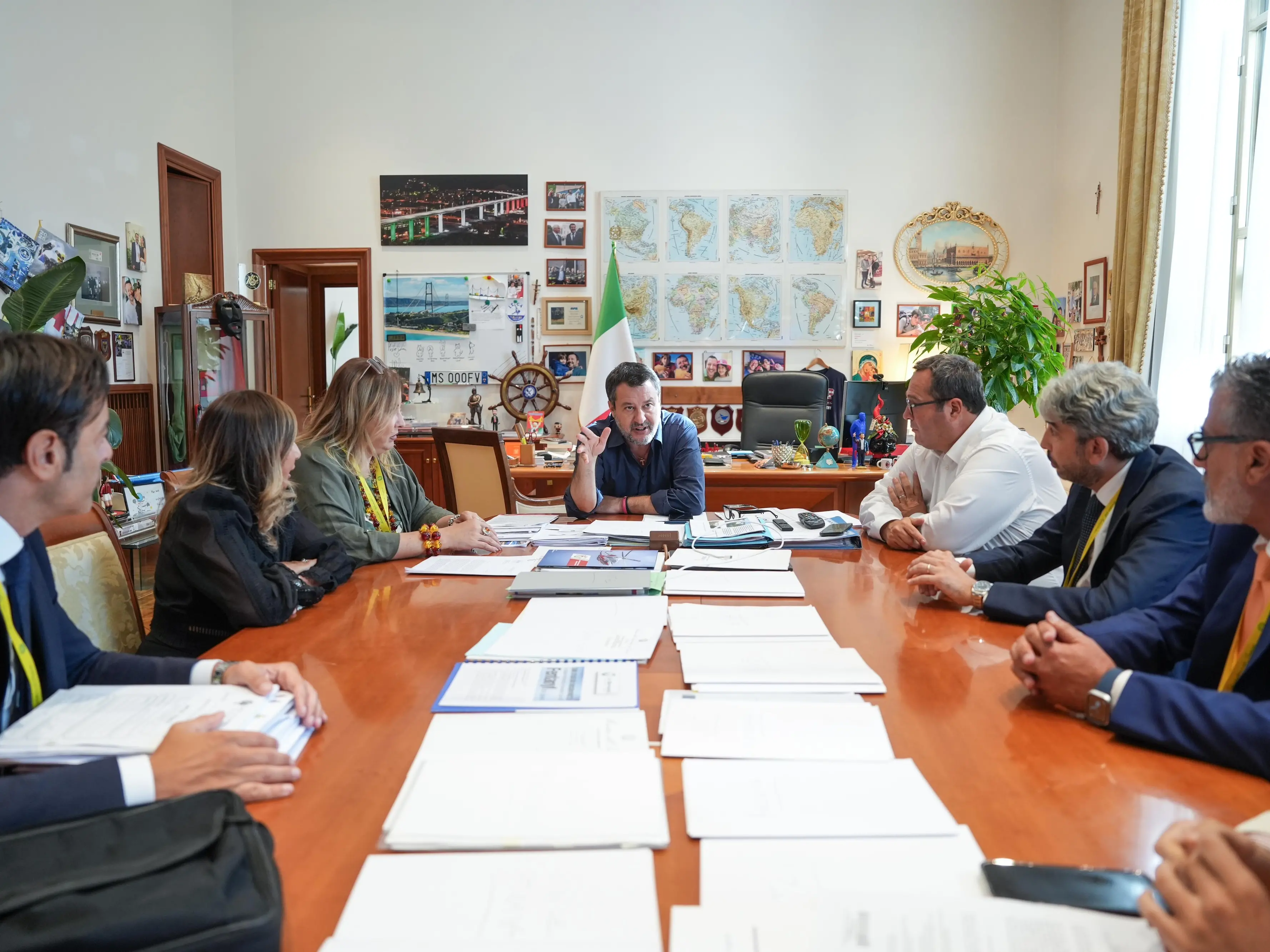 Salvini incontra delegati del Comune di Paola e conferma impegno su Alta Velocità e porto turistico: «C’è copertura»