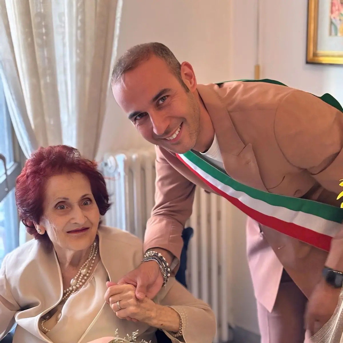 Cosenza festeggia i 100 anni di Maria Maddalena Quinto: «Un patrimonio di umanità»\n