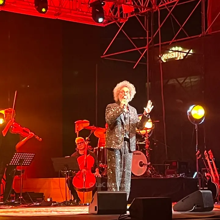 Reggio, riflessione e leggerezza con Simone Cristicchi in concerto a CatonaTeatro\n