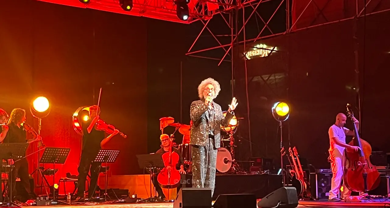 Reggio, riflessione e leggerezza con Simone Cristicchi in concerto a CatonaTeatro\n