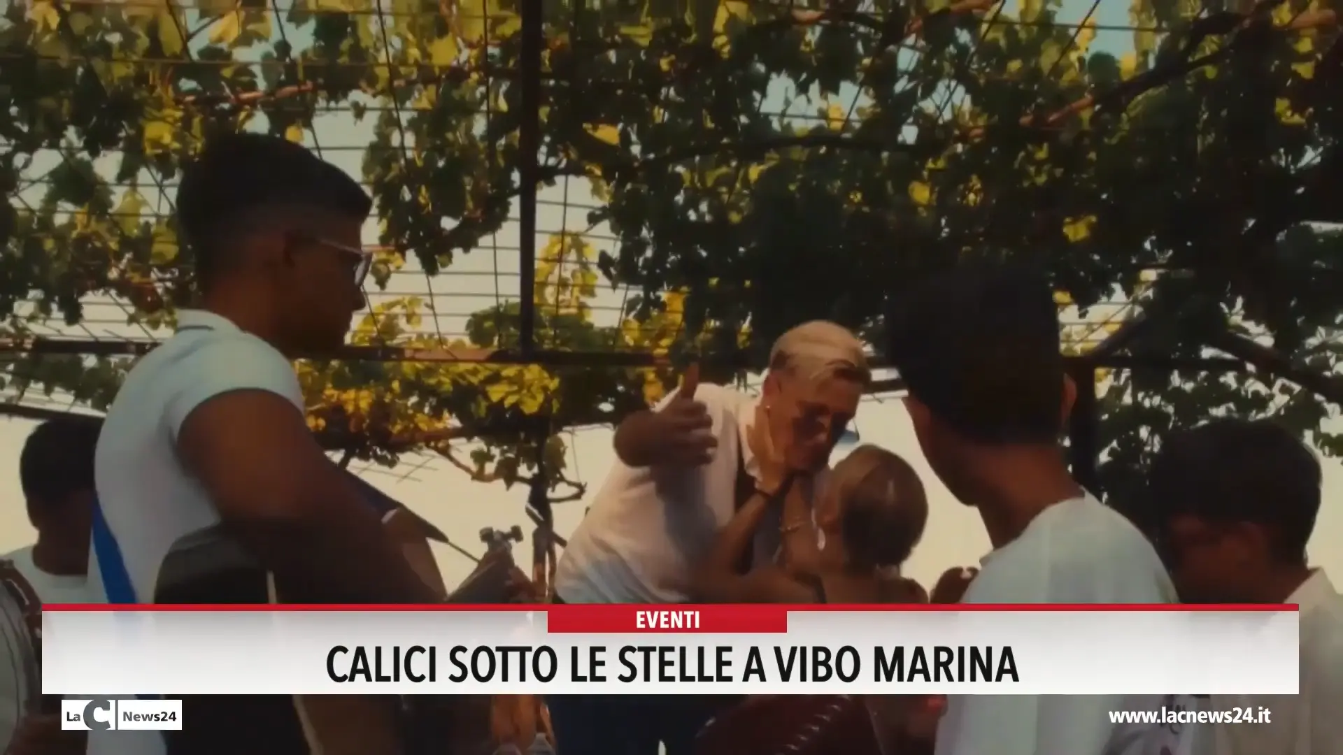 Calici sotto le stelle a Vibo Marina