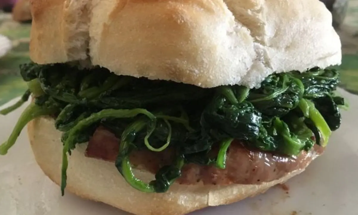 Diamante, mangiano un panino con broccoli e si sentono male: due minori in Terapia Intensiva a Cosenza