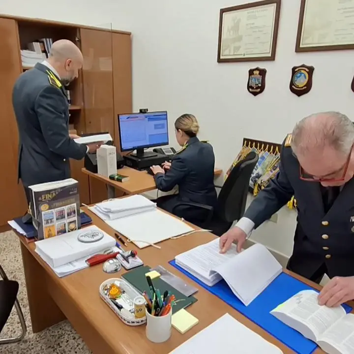 Slot e scommesse, affari per conto della ’ndrangheta: confisca da 21 milioni per imprenditori vicini al clan Labate\n