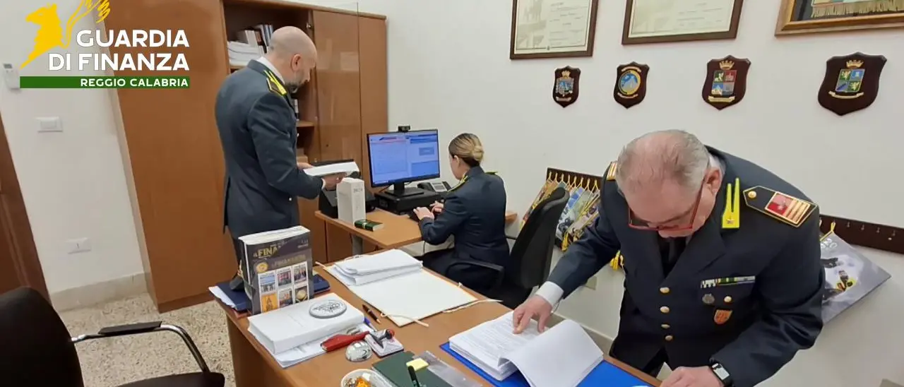 Slot e scommesse, affari per conto della ’ndrangheta: confisca da 21 milioni per imprenditori vicini al clan Labate\n