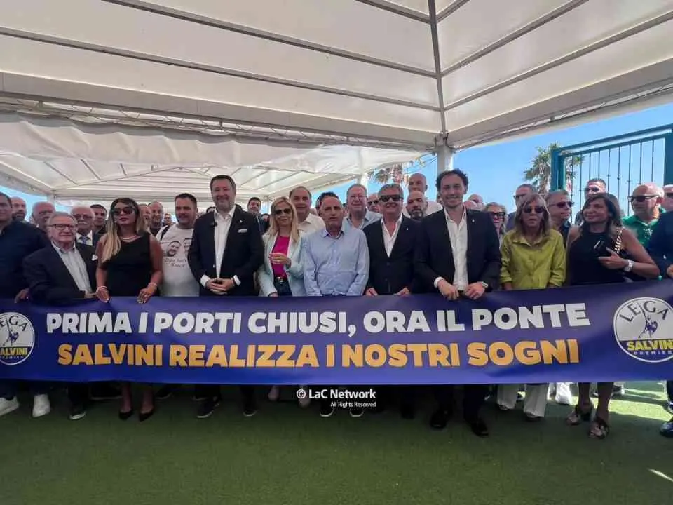 Ponte sullo Stretto, Salvini in Calabria: «Qui lavoratori da tutto il mondo ma prima coinvolgeremo i giovani del posto»