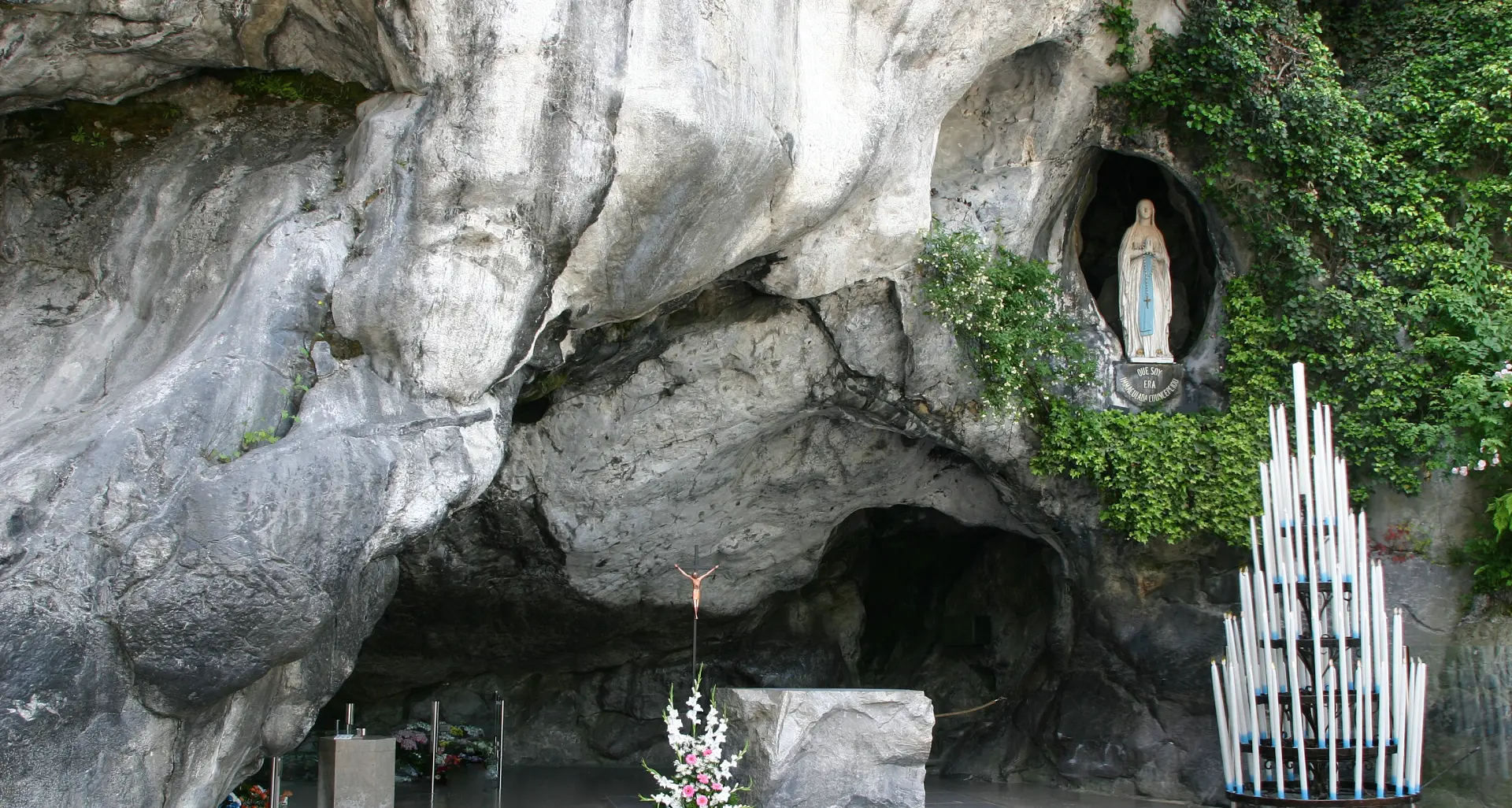 Miracolo a Lourdes: Antonietta\u00A0malata di Sla\u00A0torna a camminare e la Chiesa lo dichiara il 72° caso ufficiale\n