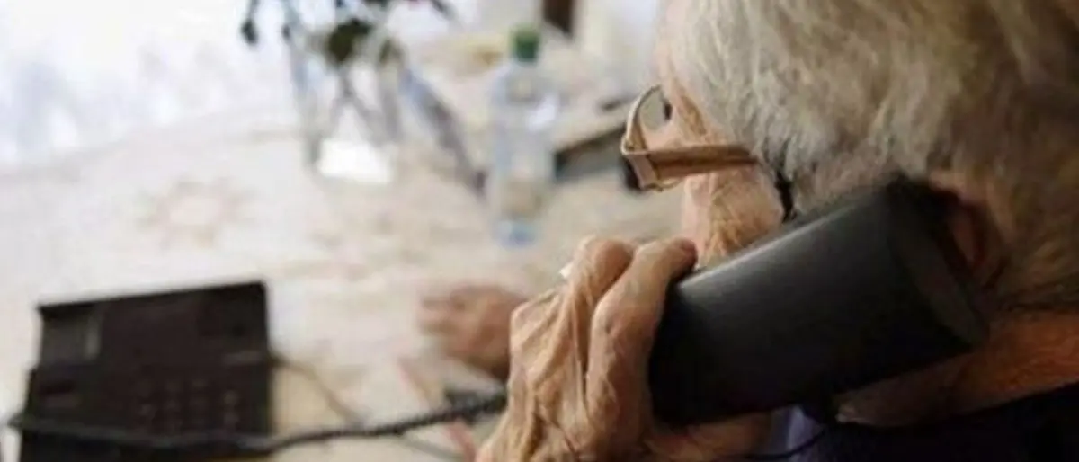 Truffa anziana in Calabria e scappa con\u00A0gioielli e orologi: arrestato sul treno a Salerno\n