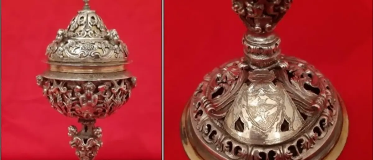 Pisside trafugata nel 1979 restituita dai carabinieri alla diocesi di Mileto