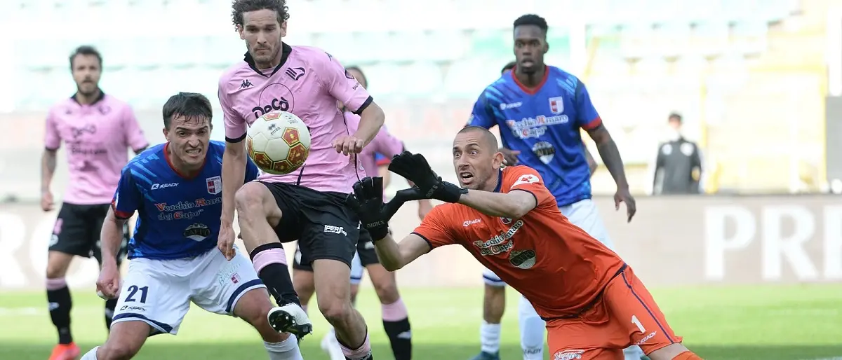 Mengoni rimane una certezza. A Palermo un ritorno felice fra i pali - Video