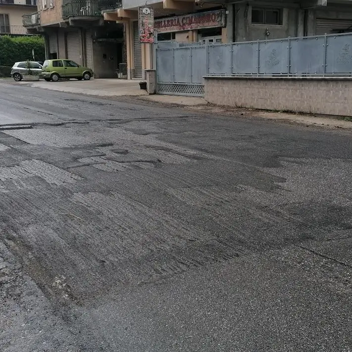 Mesiano: strada \"colabrodo\", Provincia e Comune si rimpallano le responsabilità