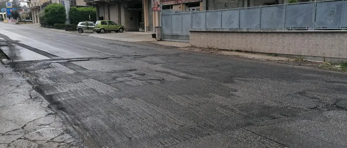 Mesiano: strada \"colabrodo\", Provincia e Comune si rimpallano le responsabilità