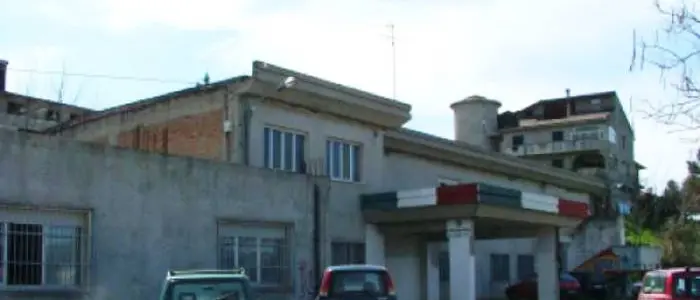 Covid, a Paravati scoppia il contagio tra gli alunni: chiusa la scuola media