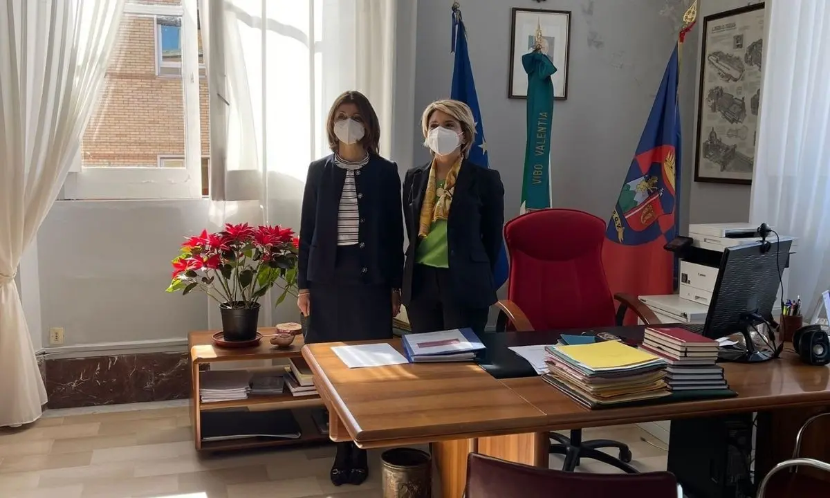 Vibo Valentia, primo incontro ufficiale tra il sindaco Limardo e il nuovo prefetto Lulli