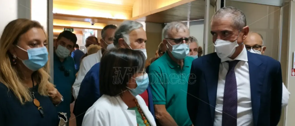 Il sottosegretario Costa a Tropea: «L’obiettivo del Governo è restituire la sanità ai calabresi» - Video