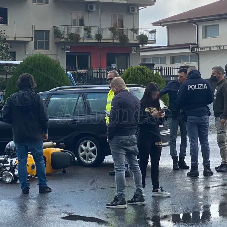 Incidente sulla Ss18 a Vibo: un ferito nello scontro tra un'auto e una moto