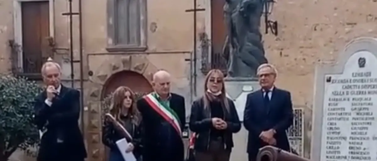 Limbadi inaugura la \"villa dei caduti\" e dà la cittadinanza onoraria al Milite ignoto