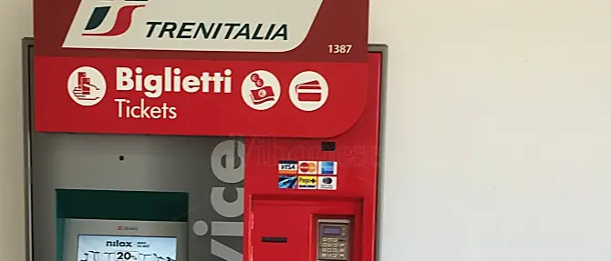 Nuova biglietteria automatica alla stazione di Vibo Marina ma già si temono atti vandalici