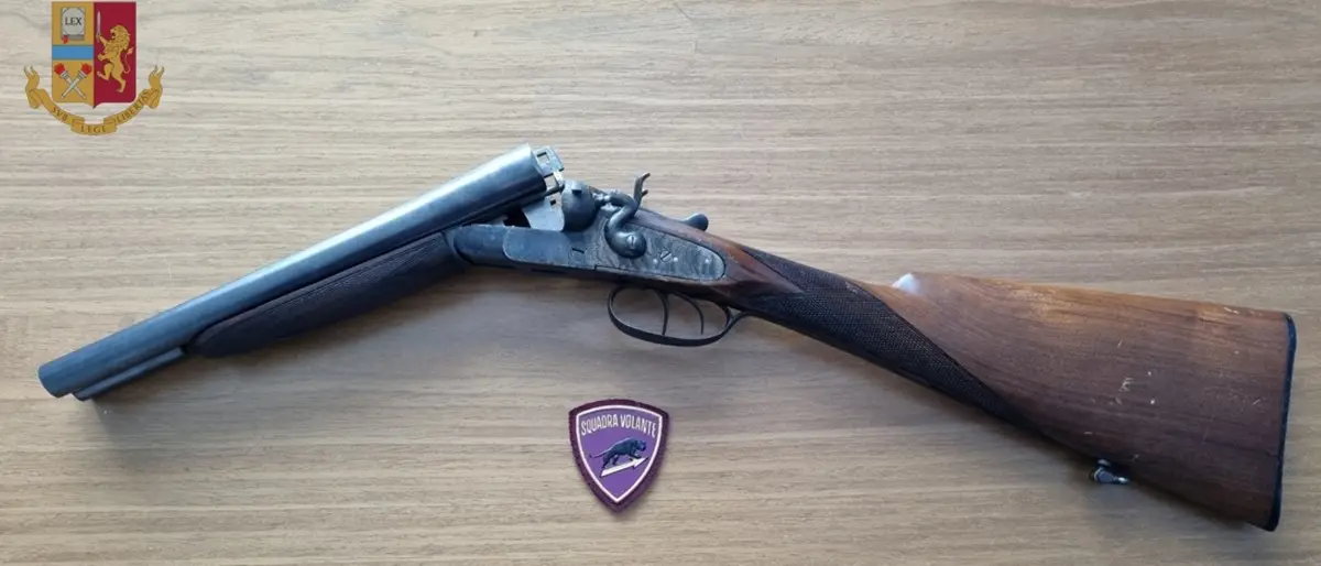 Ionadi, nascondeva un fucile in casa: arrestato 32enne