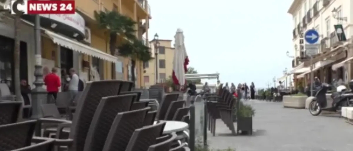 Pizzo, Primo maggio amaro nella città del gelato: c’è chi arriva da Napoli e trova (quasi) tutto chiuso – Video