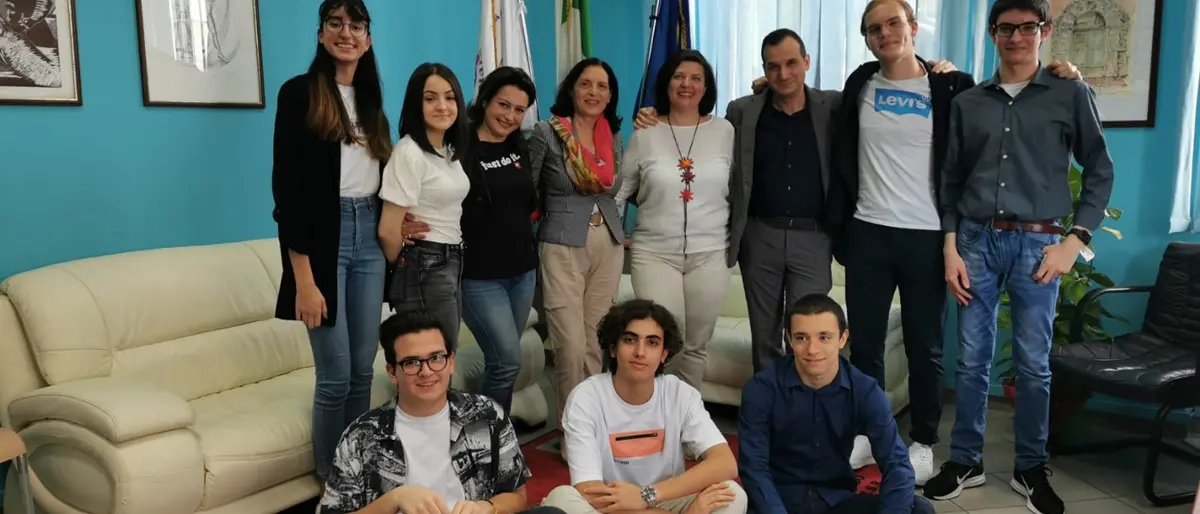 Vibo, il liceo Berto campione di dibattito in inglese: rappresenterà l'Italia a Bruxelles