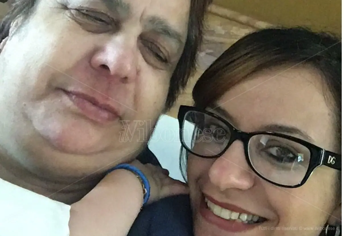 Vibo, accudisce per 16 anni la madre non vedente e l’Unione ciechi l’assume: si avvera il sogno di Francesca - Video