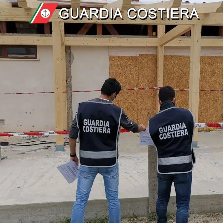 Briatico, lavori non autorizzati in area demaniale: scattano sequestro e denuncia - Video