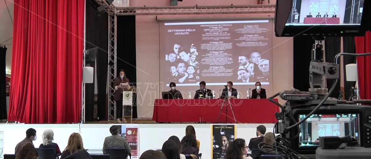 Settimana della legalità: «Ogni volta che non denunciamo qualcosa, rinunciamo ad un pezzo di libertà» -Video