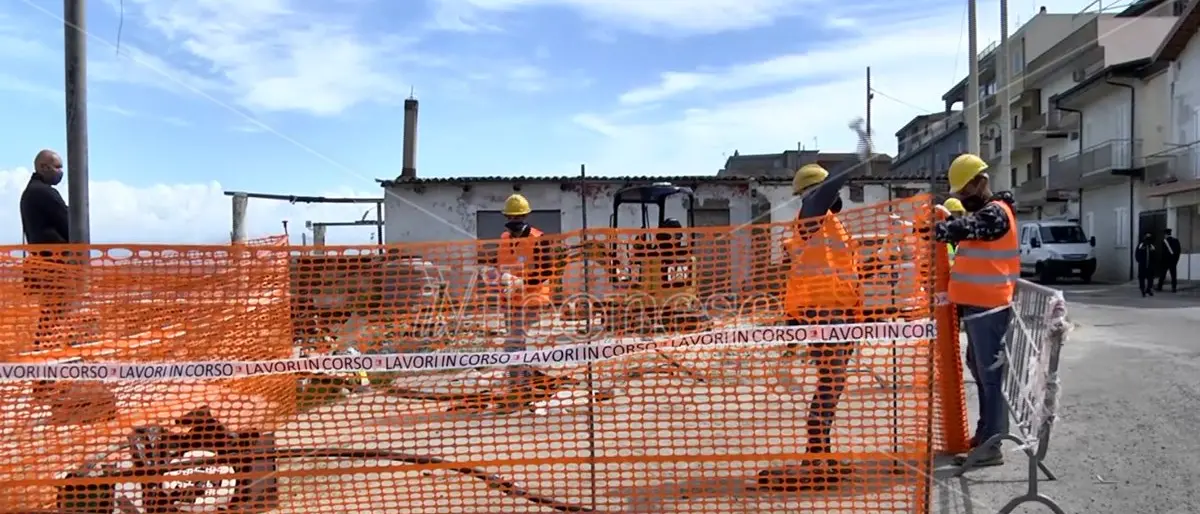 Chiosco azzurro, Francolino: «Un abuso la demolizione del mio locale»