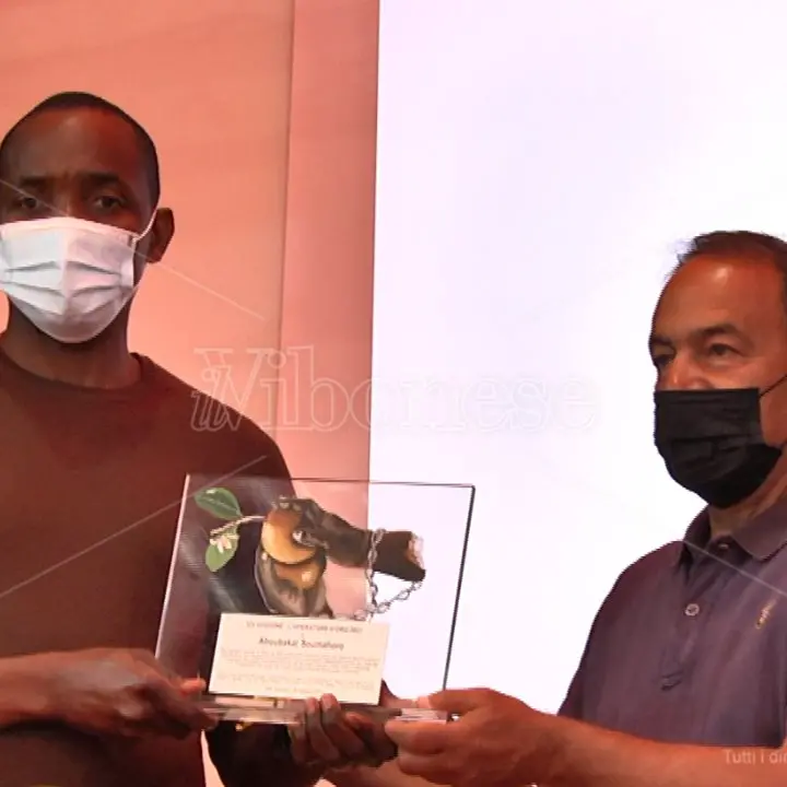Vibo: l’operatore d’oro va ad Aboubakar Soumahoro, paladino degli invisibili - Video