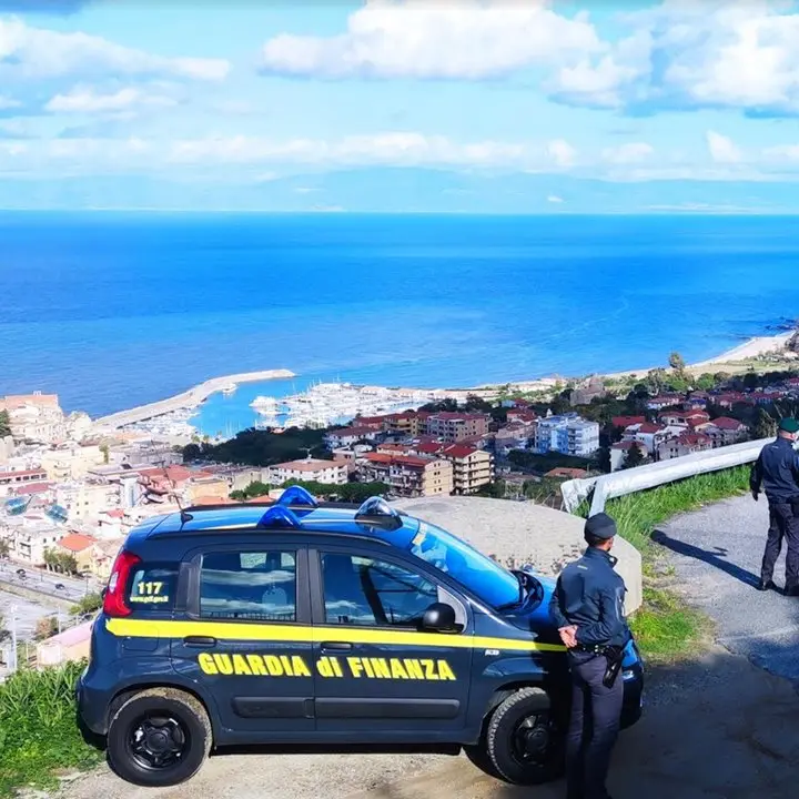 Esponenti della criminalità organizzata con il reddito di cittadinanza: 43 denunce