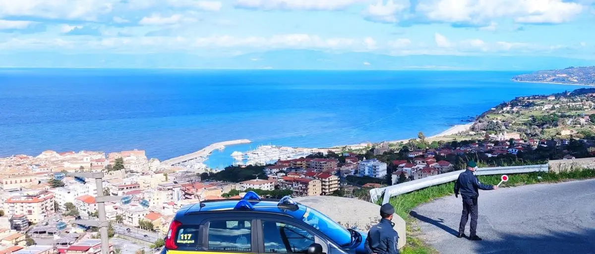 Esponenti della criminalità organizzata con il reddito di cittadinanza: 43 denunce