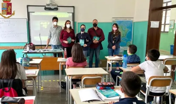Giornata internazionale dei bimbi scomparsi, la Polizia incontra le scuole