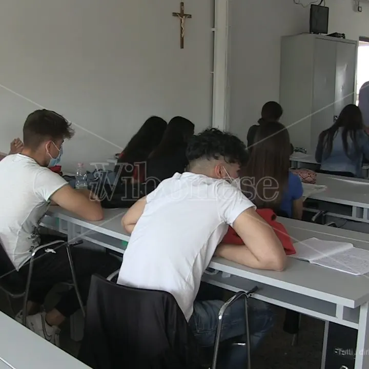 Esami di maturità: come si preparano le scuole vibonesi - Video