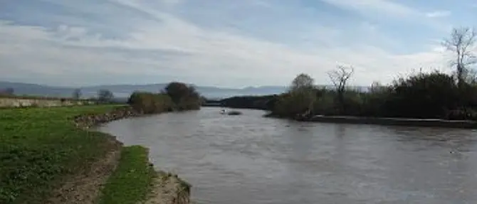 Inquinamento, Lega Calabria: «Nel fiume Mesima scaricato di tutto». Ritorna l’idea del porto canale