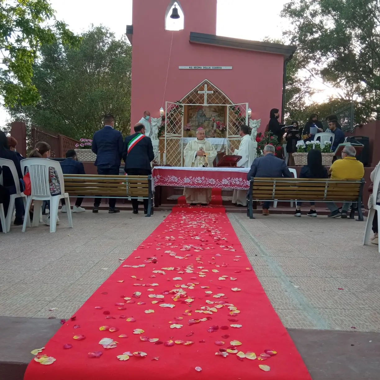 Mileto, inaugurata dal vescovo la cappella della Madonna della Guardia