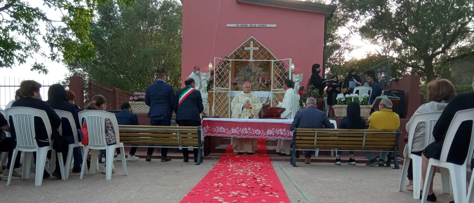 Mileto, inaugurata dal vescovo la cappella della Madonna della Guardia