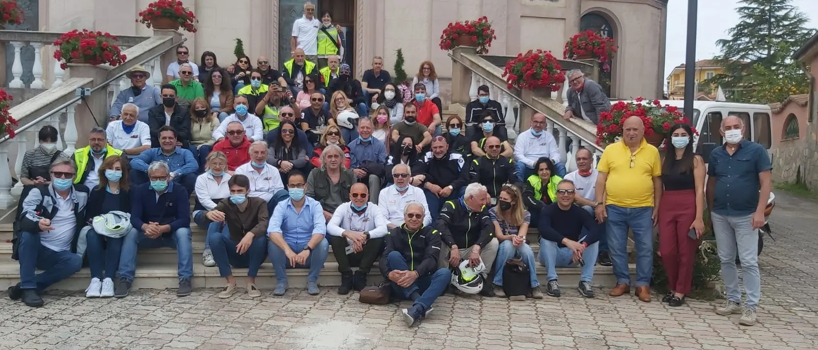 Favelloni, il paese dei murales “invaso” dai motociclisti del Reggino-Video