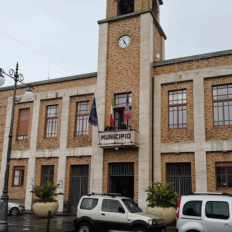 Vibo, Nesci (Noi con l’Italia) al sindaco Limardo: «Chi utilizza gli immobili del Comune?»