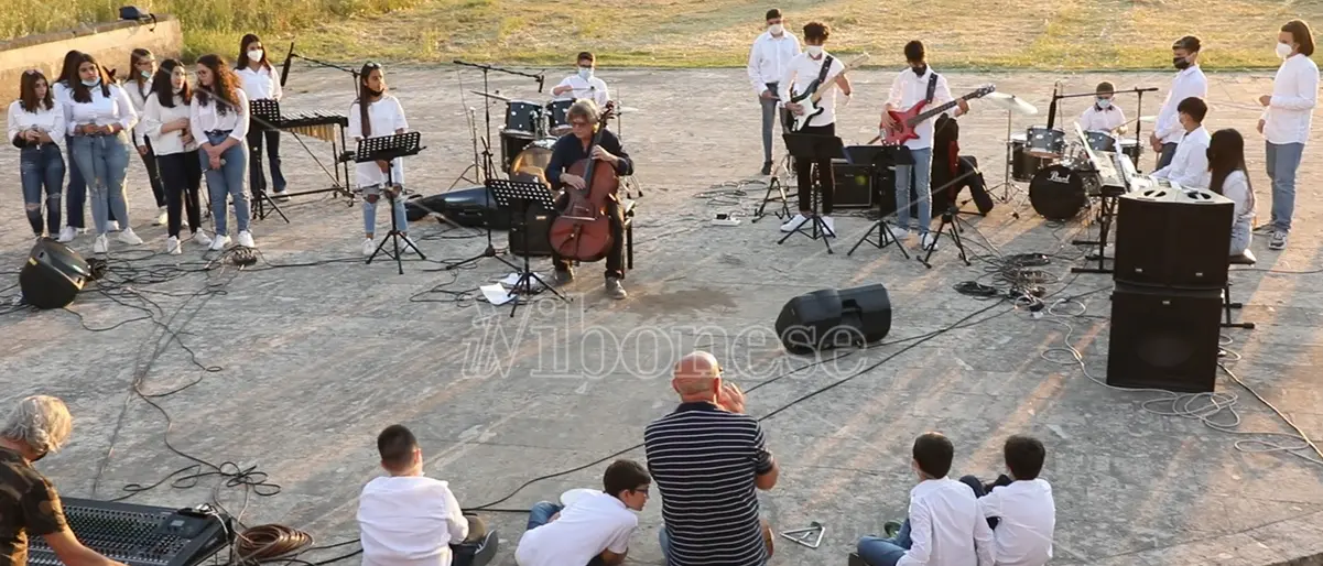 La musica contro l'abbandono scolastico: il progetto tra Vibo Marina e Ricadi - Video