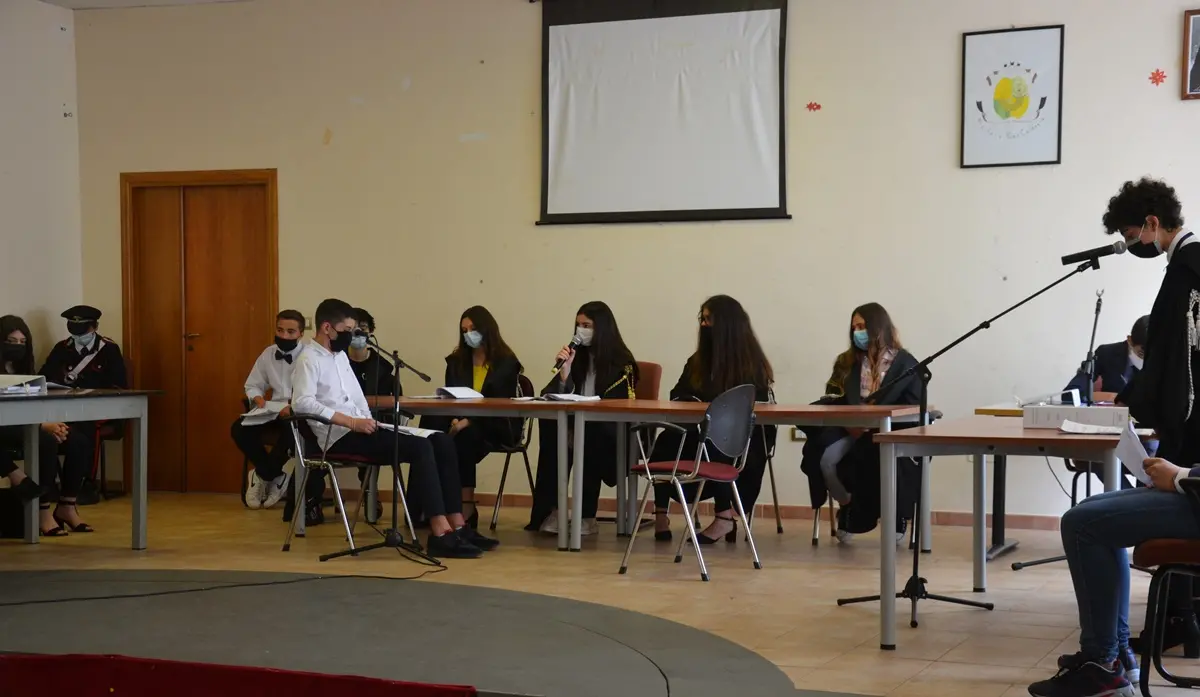 San Calogero, in scena “La Tavernetta” per non cadere vittime dell’illegalità