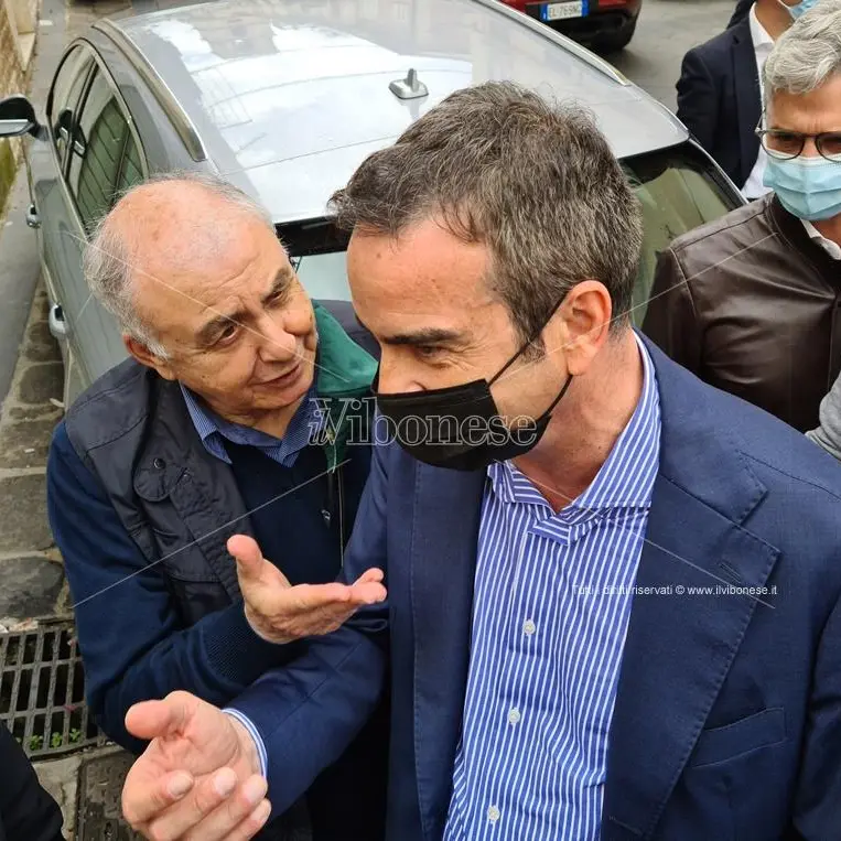 Occhiuto chiede “poteri straordinari” per governare la sanità in Calabria