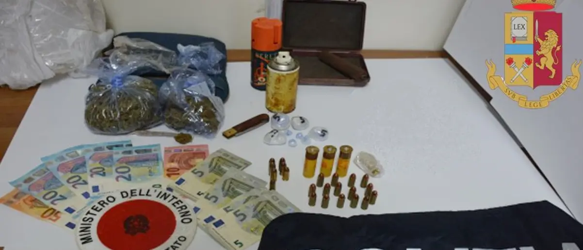 Piscopio, aveva cocaina e marijuana in casa: arrestato 23enne