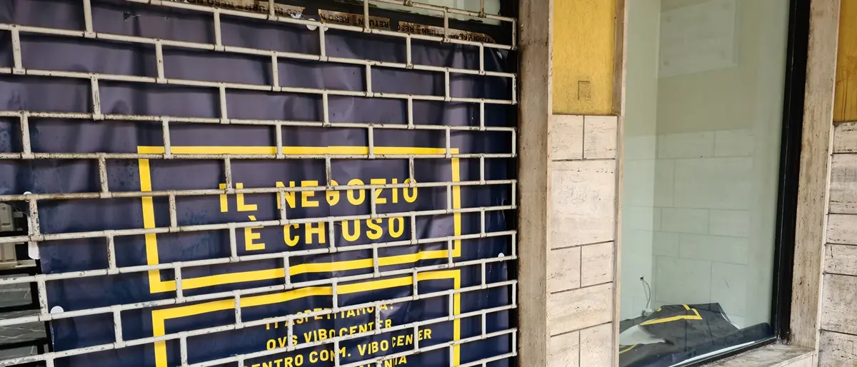 Confcommercio Vibo: «Negozi vuoti, serve una scossa». E chiede agevolazioni per le nuove attività ed eventi fissi\n