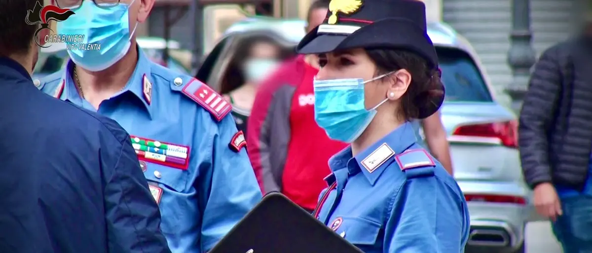 False attestazioni per ottenere i buoni spesa covid, in 350 denunciati nel Vibonese - Video